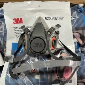 3M™ 6200/07025 Half Facepiece Reusable Respirator